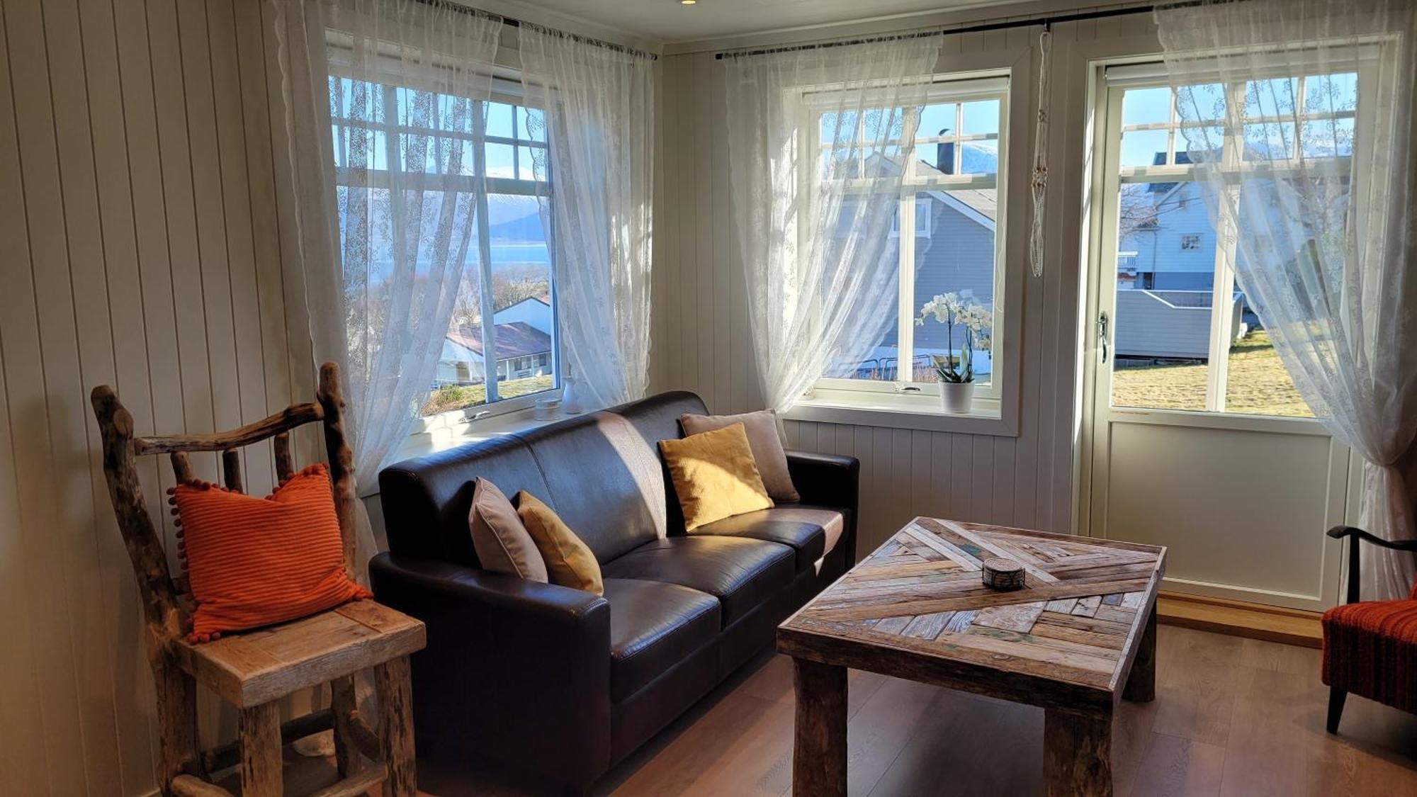 Haramsoy Holiday Apartment- Island Life North Екстериор снимка